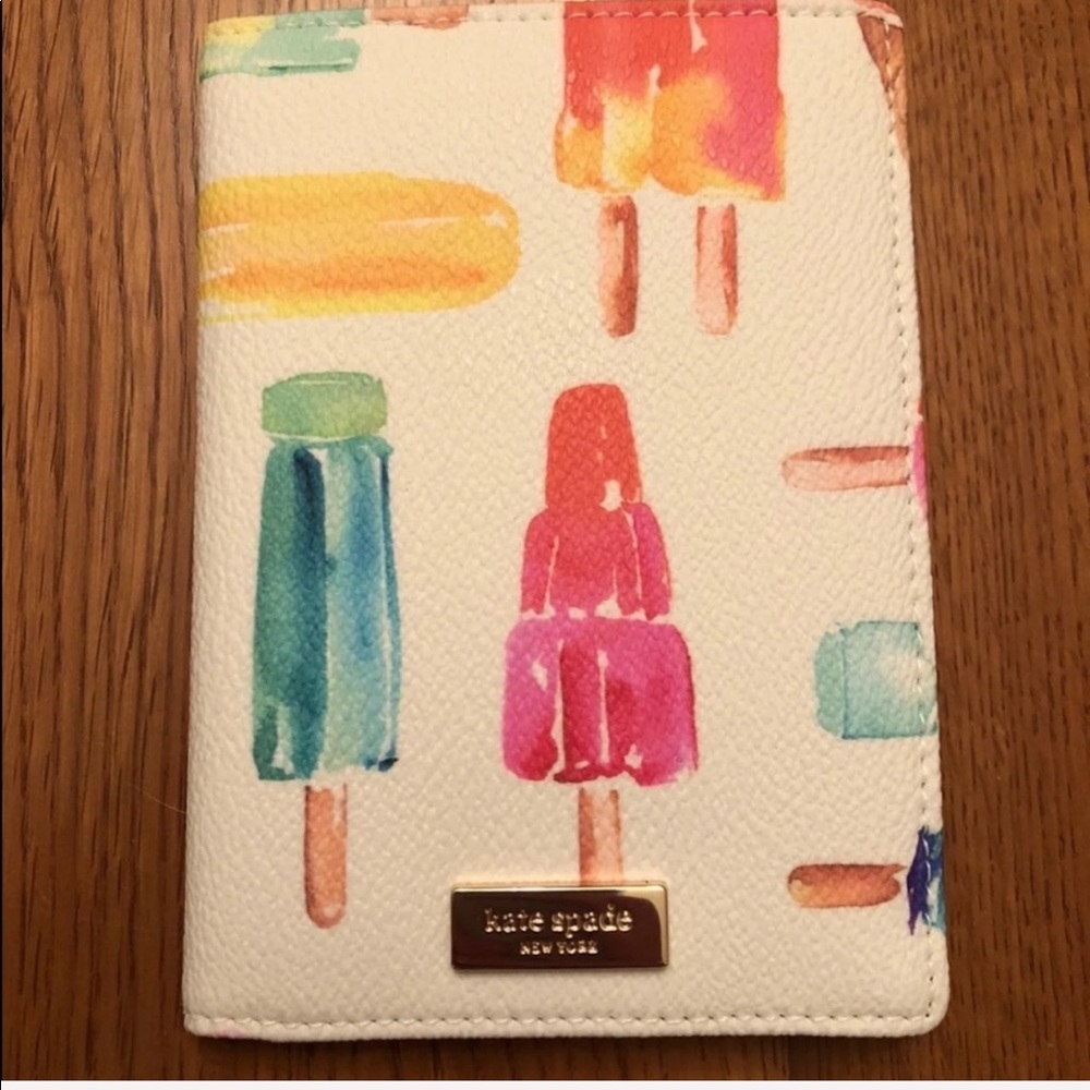 •Firm• Kate Spade IcePop Passport Holder